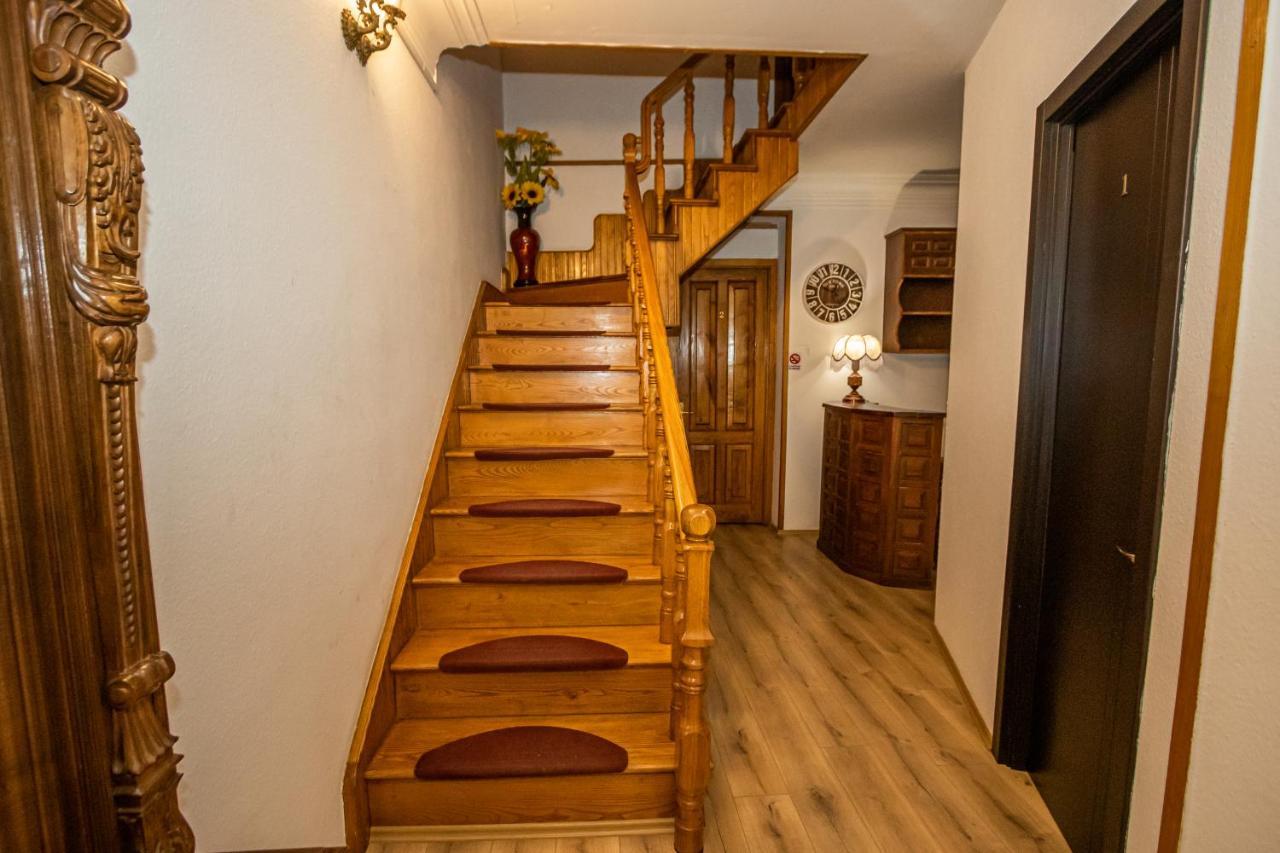 Hotel Old Tbilisi 5 Rooms エクステリア 写真