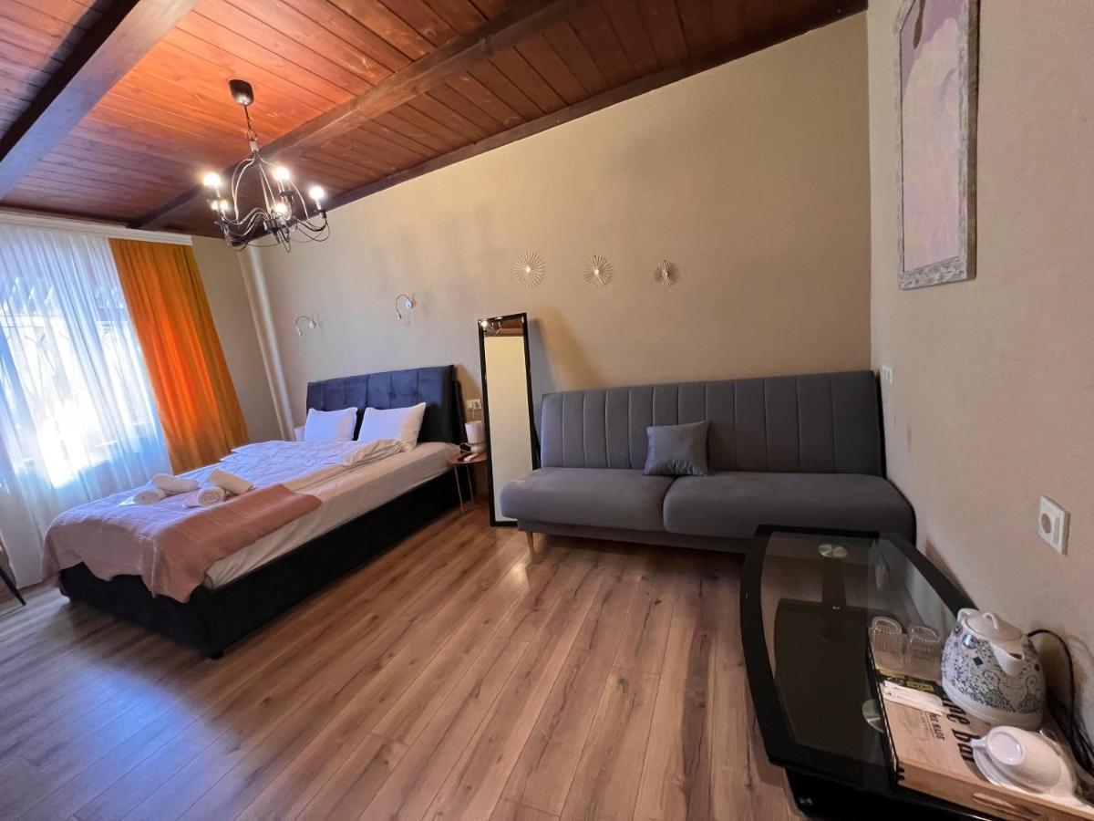 Hotel Old Tbilisi 5 Rooms エクステリア 写真